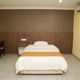 Eiman Hotel