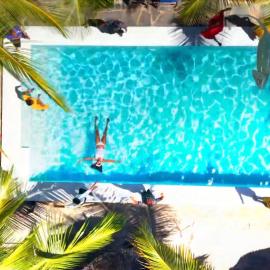 Kameleon Blue Arts Lodge