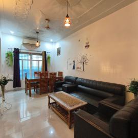 Rahat Stays, hotel a Lucknow