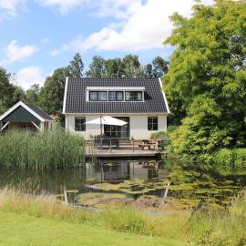 Villa Hunzedrôme 82 with IR-Sauna