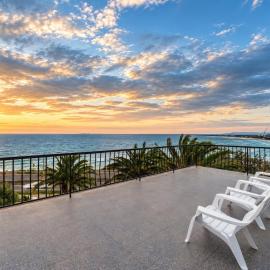 Oceans Eleven - Coastal Luxury Escape