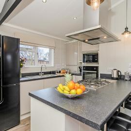Canterbury Reach Lodge Retreat, готель у місті Kent
