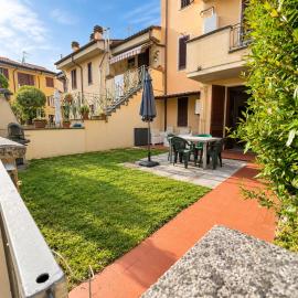 Ponsy Dream - Firenze, Pisa, Livorno, hotel u gradu Ponsako