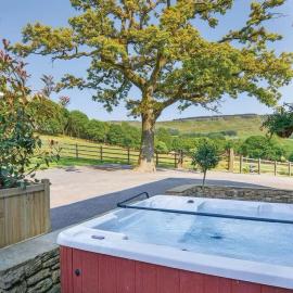 Charlesworth Lodges، فندق في جلوسوب