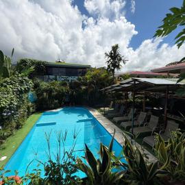 Viesnīca Ballena Rey Hotel pilsētā Uvita