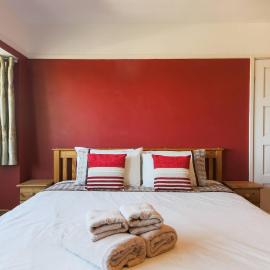 Large House - Sea Views, near Uni Campus & Beaches