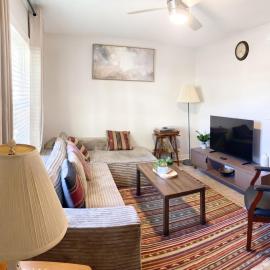 Entire townhouse, two bedrooms, two baths, Hotel in Oxford