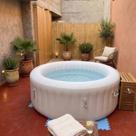 Villa avec Jacuzzi et vue montagne près d'Agadir, מלון באזראראג