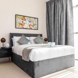 Bloomfields Studio in The View - Raha