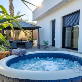 Villa romántica en Murcia con jacuzzi privado, ξενοδοχείο σε Los López