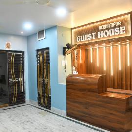 Berhampur guest house, hotel u gradu Brahmapur