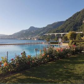 Villeneuve surrounded by beauty