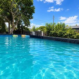 웨스트팜비치에 위치한 호텔 30-ft pool house near PBI