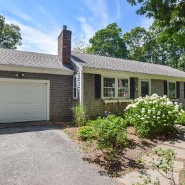 15 min Walk to Nauset Beach, hotel v destinaci Orleans