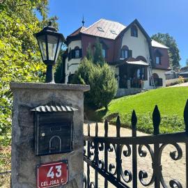 Villa Bloom