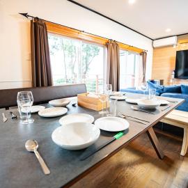 オープン記念特別価格 絶景を望む広々ウッドデッキと温泉付きヴィラ, hotel a Kirishima