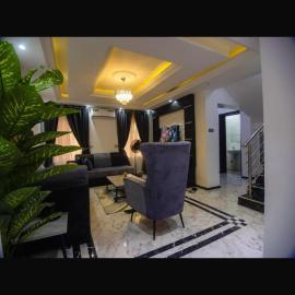 Two Tees Apartment