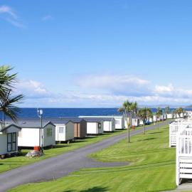 Bennane Shore Holiday Park – hotel w mieście Lendalfoot