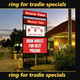 Acacia Rose Motor Inn โรงแรมในBarham