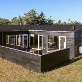 Tranquil Retreat in Nature s Embrace-By Traum