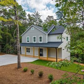 Bob's Hilltop Paradise - Family & Pet Friendly NEW Cabin close to Downtown Helen