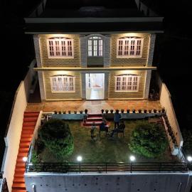 Bern Green Cottages, hotel in Aravankādu