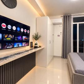Affordable Condo with Fast Wifi & Near Airport, hotel i Lo-oc