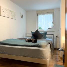 Gemütliche 2- Zimmer Wohnung mit Top Anbindung, хотел в Крайлсхайм