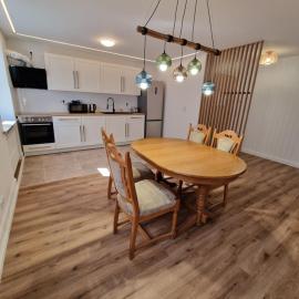 LivBiz Apartments - Adelsried, hotel di Adelsried