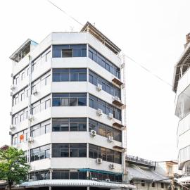 B room Hualumphong