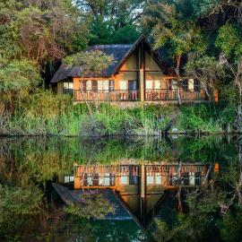 Gondwana Namushasha River Lodge, khách sạn ở Kongola