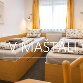 Penzion V Maštali – hotel w mieście Kněževes
