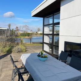 Marina Strandbad Chalet Inselperle mit Zaun & AirCo Nr 84