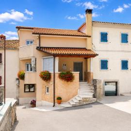 Holiday Home Poli Percica