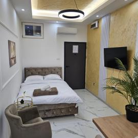 Studio centar Lazic 2、Šidのホテル