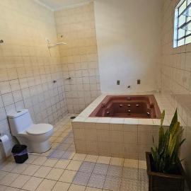Casa Inteira para 6 com Hidro e Piscina Privativa, Prox Aparecida