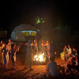 Jamal Desert Camp, отель в городе Merdani