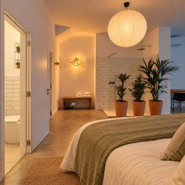 피게레스에 위치한 호텔 Loft Spa Piscina Climatizada, Cine y Parking