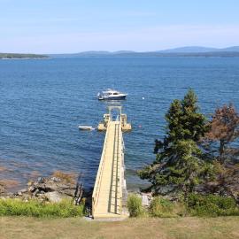 Wave Walker Suites, hotel i Surry