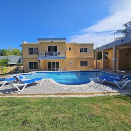 Luxury 8 King BR w Private Pool, & Event Space