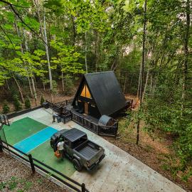 The Cozy-A - Pickleball - Sauna - Fire Pit - Hot Tub
