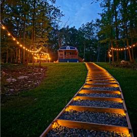 Cozy Mountain retreat near Shenandoah National Park and Luray Caverns، فندق في لوراي