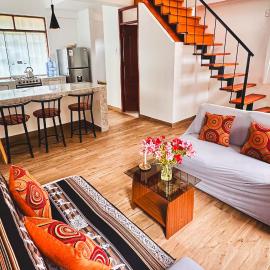 Large & Stylish House - private house with fireplace and mountain view