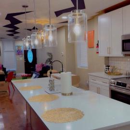 Lux House Of Brickell 3BR 2BA With Patio, hótel í Baltimore
