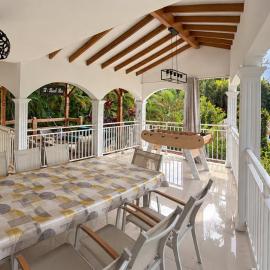 VILLA VANILLE 4 CHAMBRES Exceptionnelle !!!, Hotel in Petit-Bourg