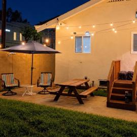 Spacious Family Oasis - Parking & Fenced Yard