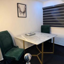 Cozy 1 Bedroom short let, GRA