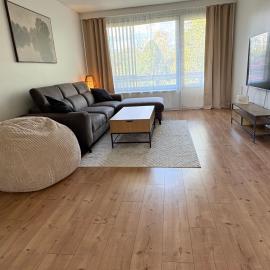 Valoisa ja tilava 80 neliön asunto Karkkilassa, hotel di Karkkila