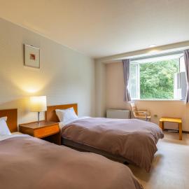 Asama Kogen Hotel、嬬恋村のホテル