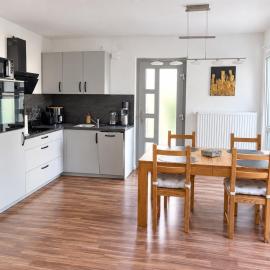 Ferienwohnung Happiness 2026 renoviert und saniert mit neuem Boxspringbett, neuem Bad, neuer Küche